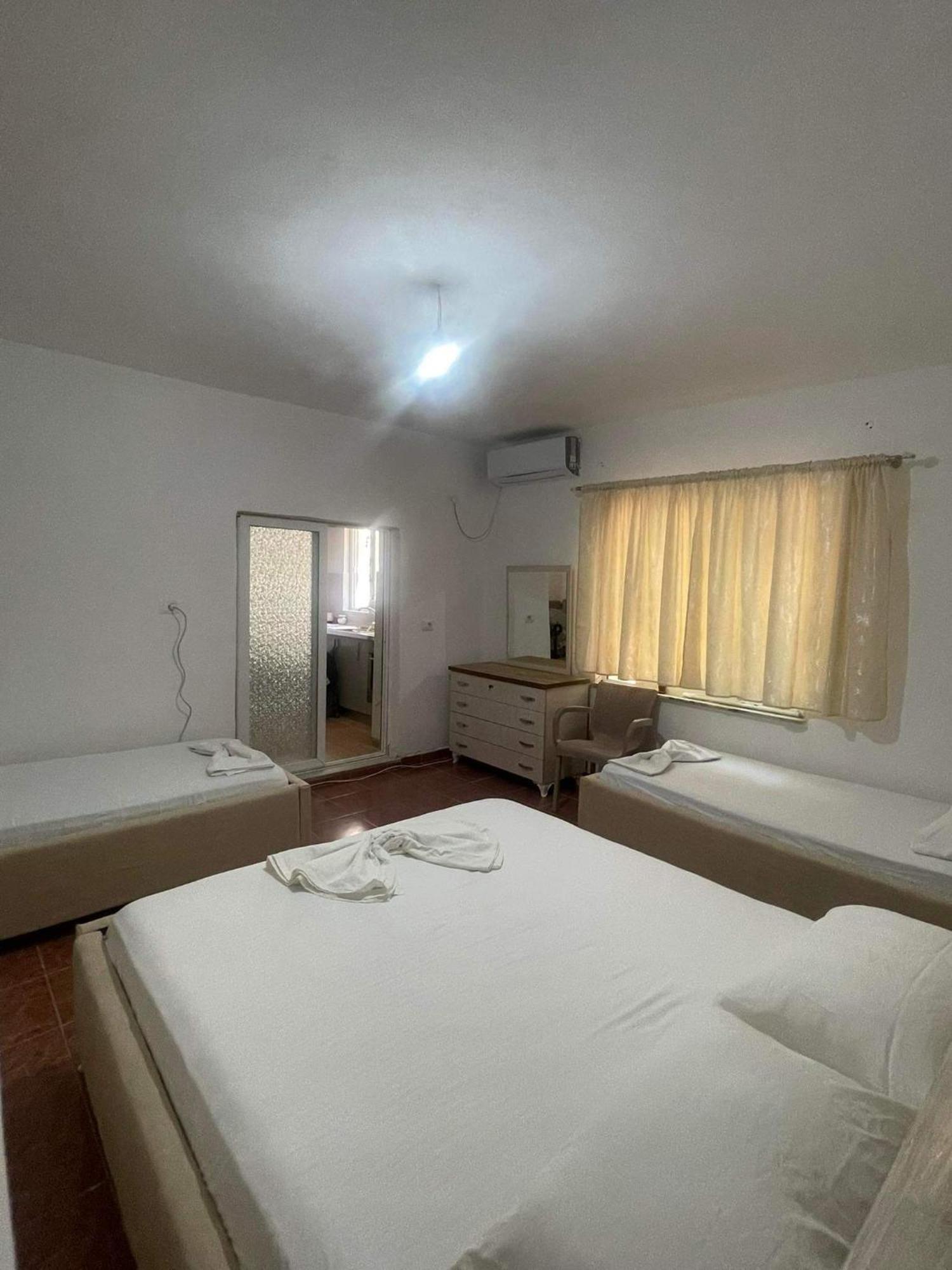 Hotel Gjika ซารานเดอ ภายนอก รูปภาพ