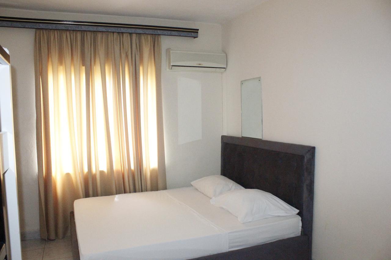 Hotel Gjika ซารานเดอ ภายนอก รูปภาพ
